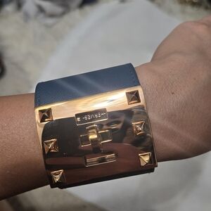 Hermes Kelly Dog Extreme cuff bracelet in Colvert swift leather and Rose Gold